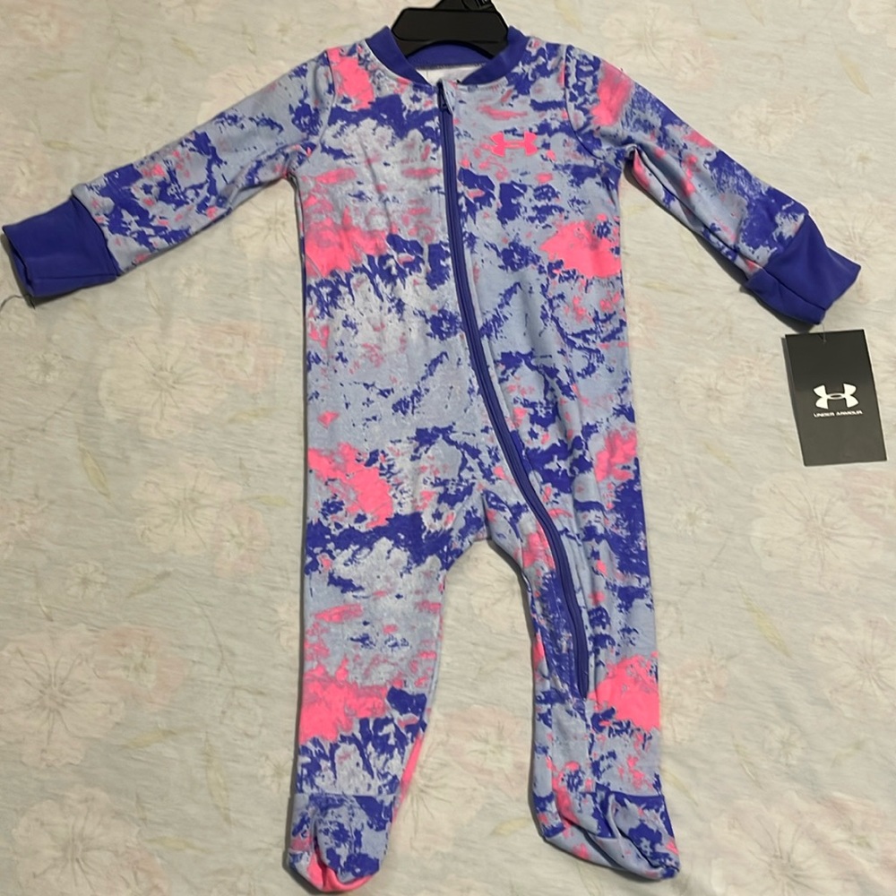 3/6 month footy body suit